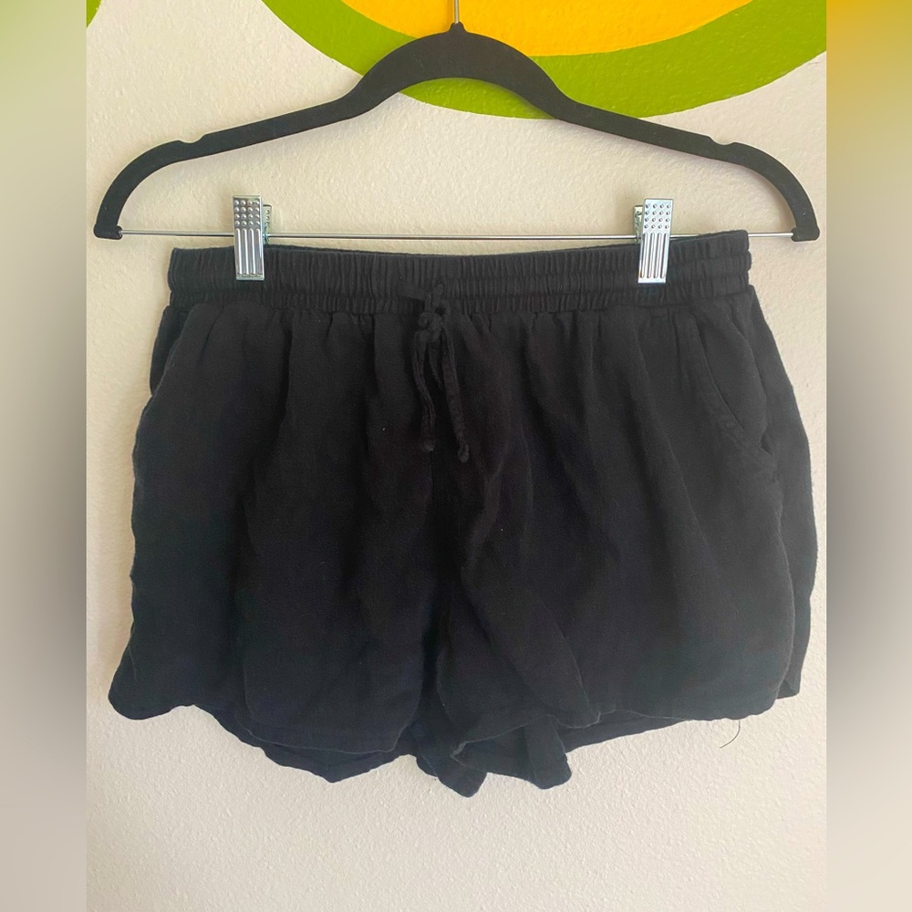 Black Universal Thread Lounge Shorts
